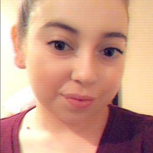 Meet your Posher, Alondra